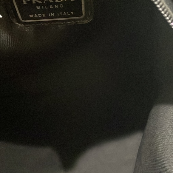 Prada Black Nylon Crossbody Zippered Bag—Adjustable Strap—BEAUTIFUL! Very Nice! - Picture 5 of 12